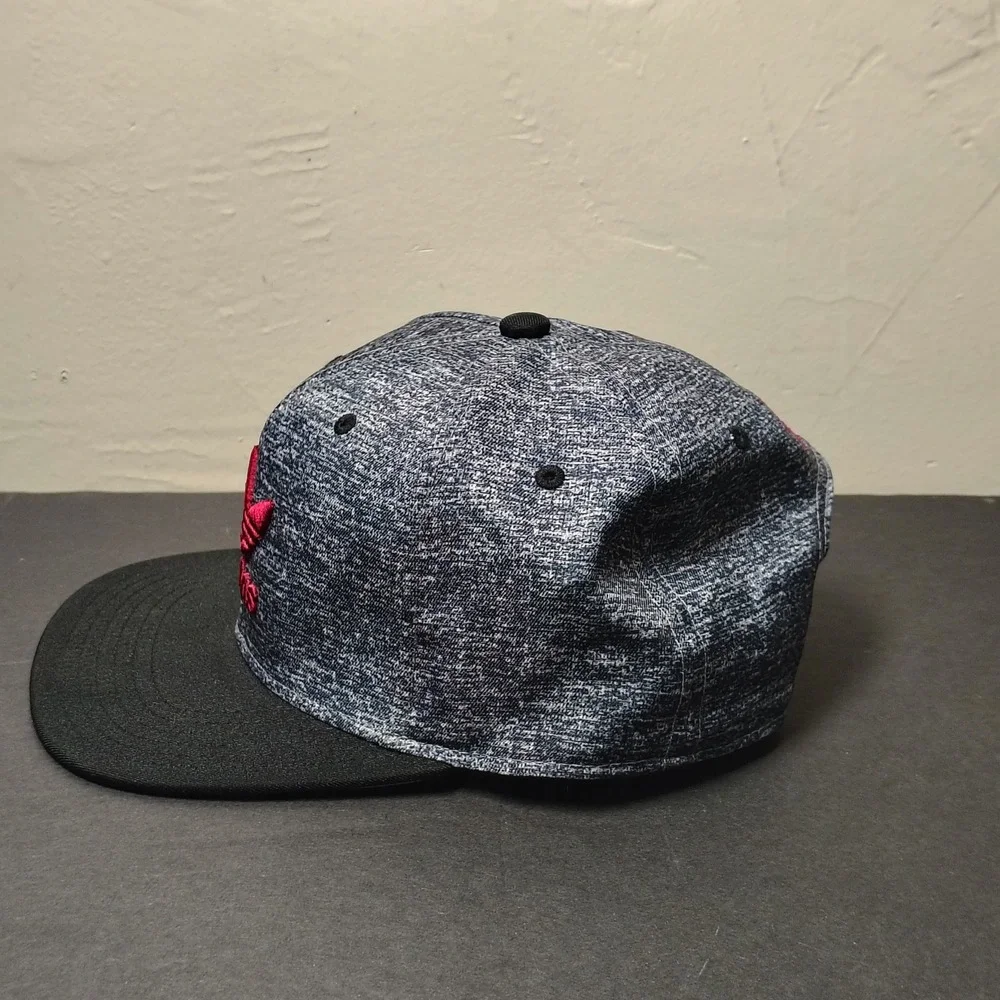 Adidas Hat Cap Snapback Grey Heather Trefoil Spellout Logo Flat Brim Adjustable